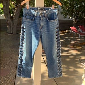 Veronica Beard Ines 10.75” girlfriend jeans size 27